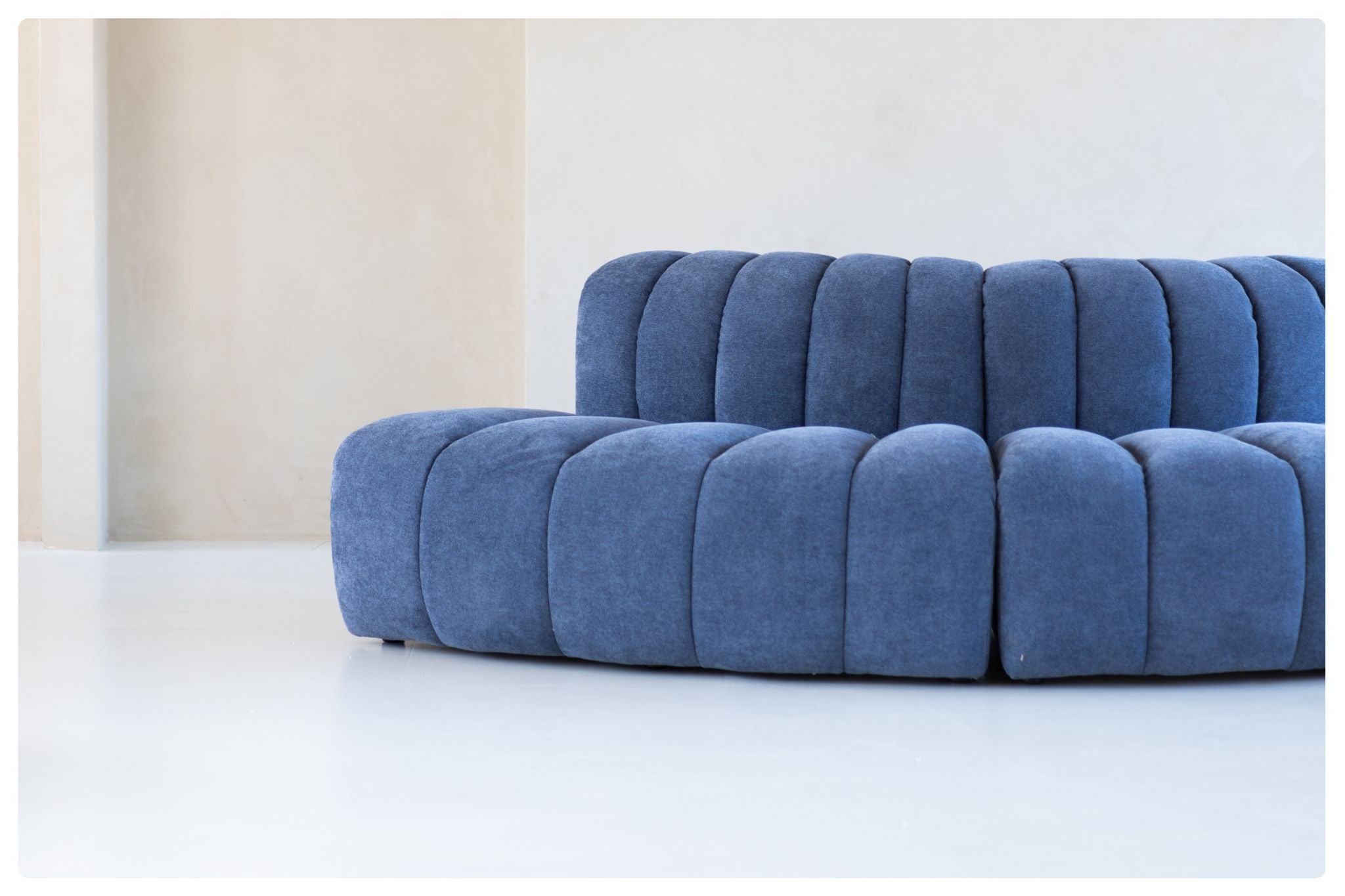 blauwe organische bank combineren